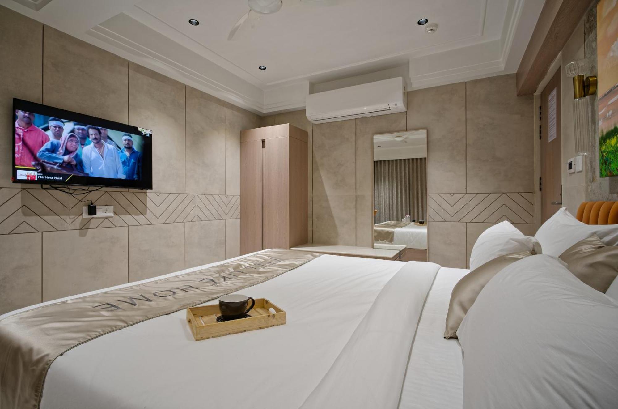 โรงแรมโกลเดน พลาซา อาเมดาบัด ภายนอก รูปภาพ